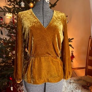 J. CREW Velvet Holiday Top size 0